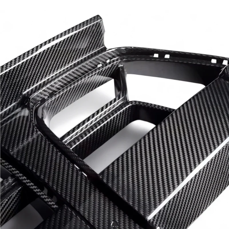 bmw-m4-g82-g83-carbon-front-grille-closeup