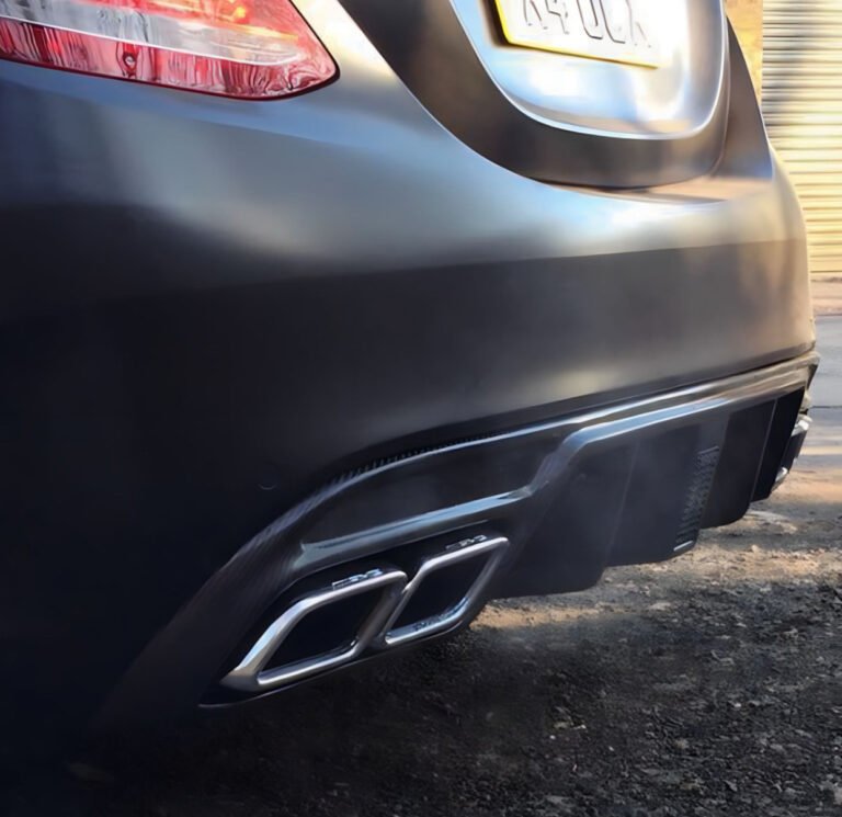 MERCEDES W205 C63/C63S SALOON CARBON FIBRE DIFFUSER WITH REAR LED