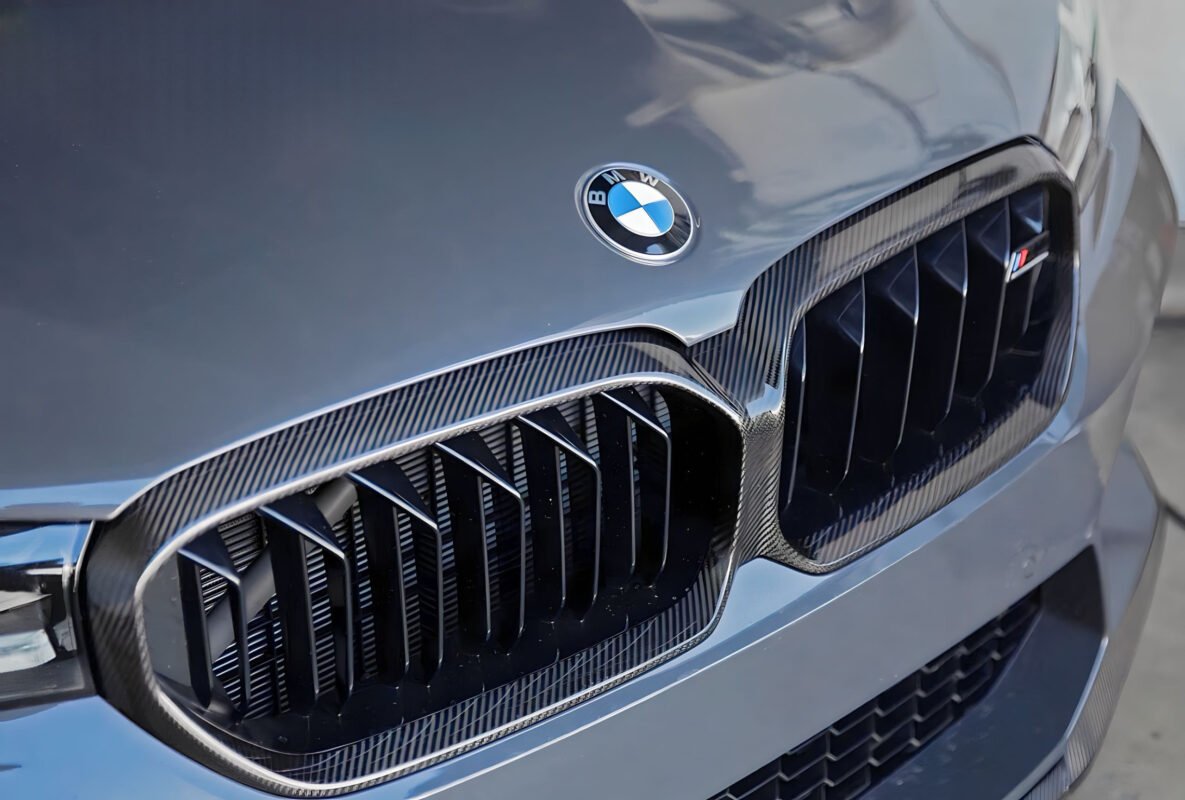 BMW F90 M5 PRE-PREG CARBON FIBRE FRONT GRILLE