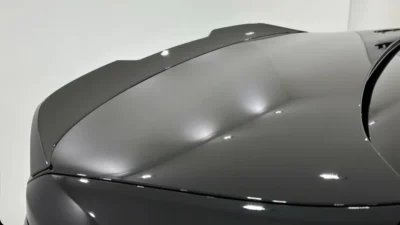 Bmw F90 / G30 Mp Style Carbon Fibre Spoiler – Close-Up Installed On Trunk For Fitment Detail