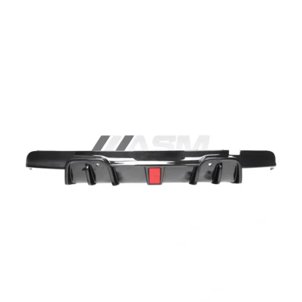 Underside view of dry carbon rear diffuser for BMW X5M F95 – lightweight construction